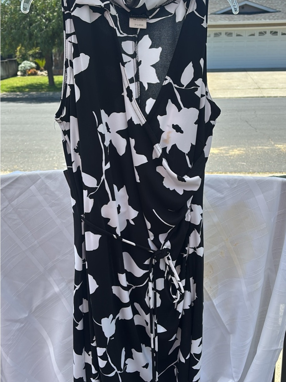 Sleeveless Black & White Floral Wrap Dress